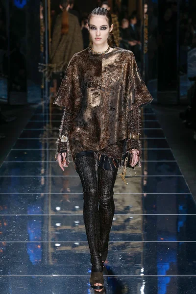 Look 55